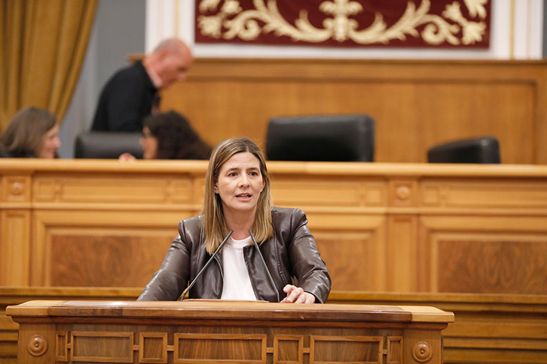 Agudo acusa a Page de agravar el “colapso” sanitario con casi 100.000 castellanomanchegos en lista de espera, apoyando un modelo que “generará más presión sin recursos”