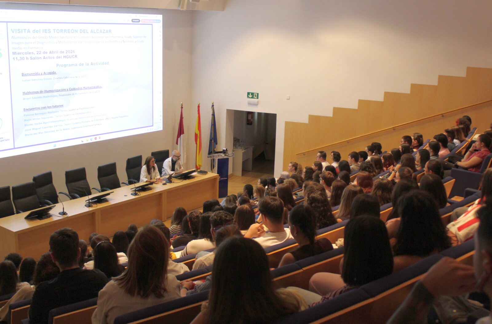 Alumnos de grados sociosanitarios del IES Torre&oacute;n del Alc&aacute;zar adquieren un mayor conocimiento de su especialidad en el hospital de Ciudad Real