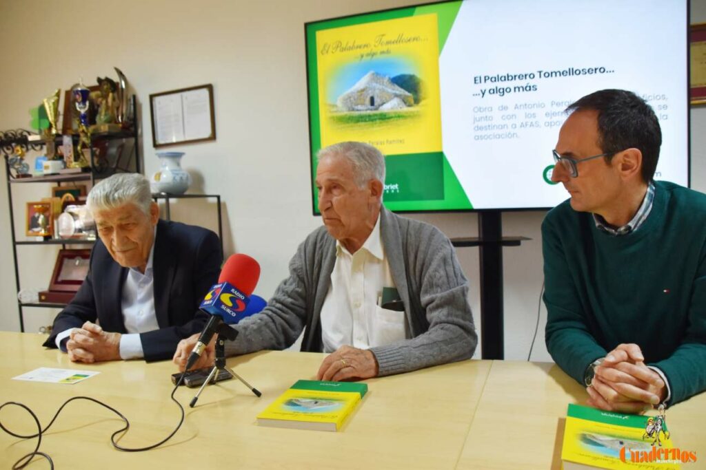 Antonio Perales entrega a AFAS los beneficios de la venta de "El palabrero tomellosero... y algo más" y refuerza el valor solidario de la cultura popular en Tomelloso 6 beneficios recaudados palabro tomellosero afas tomelloso 05