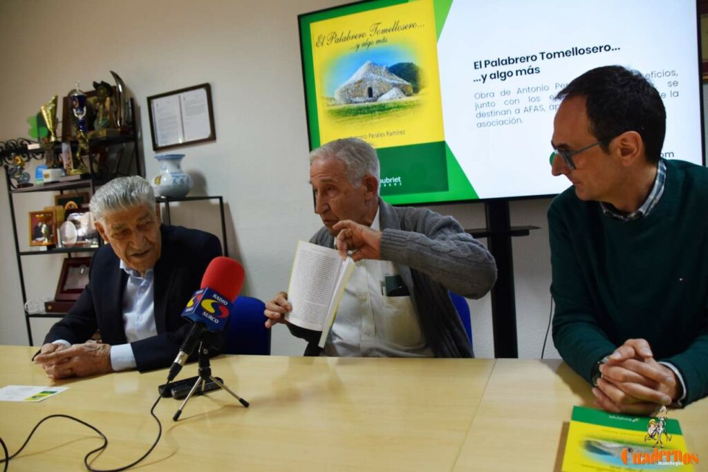 Antonio Perales entrega a AFAS los beneficios de la venta de "El palabrero tomellosero... y algo más" y refuerza el valor solidario de la cultura popular en Tomelloso 5 beneficios recaudados palabro tomellosero afas tomelloso 06