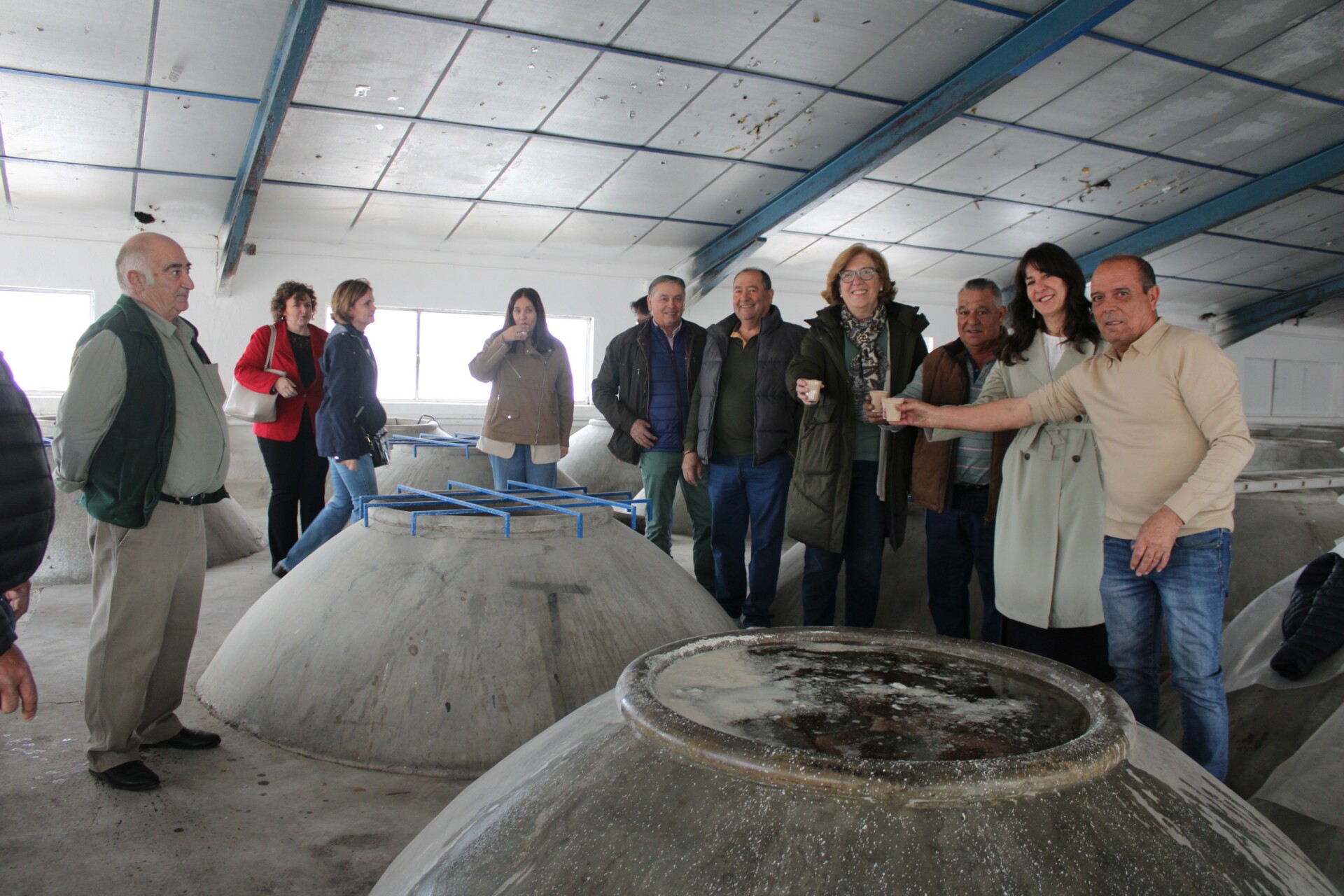 Blanca Fernández destaca el “gran dinamismo” del sector vitivinícola de Ciudad Real con un nuevo récord de exportaciones impulsado por las ayudas VINATI