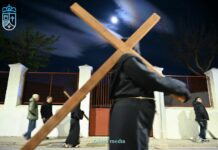 La Cofradía de los Crucíferos de la Caridad vuelve a recorrer Socuéllamos en un Martes Santo marcado por la fe La Cofradía de los Crucíferos de la Caridad vuelve a recorrer Socuéllamos en un Martes Santo marcado por la fe