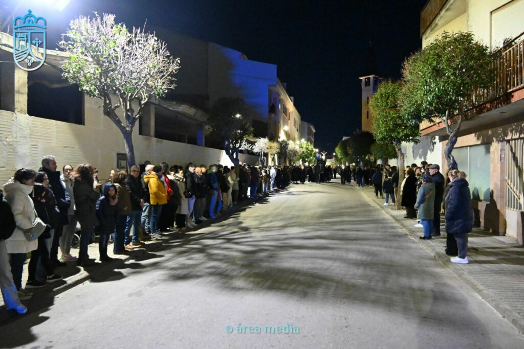 La Cofradía de los Crucíferos de la Caridad vuelve a recorrer Socuéllamos en un Martes Santo marcado por la fe 9 cofradia cruciferos socuellamos semana santa 9