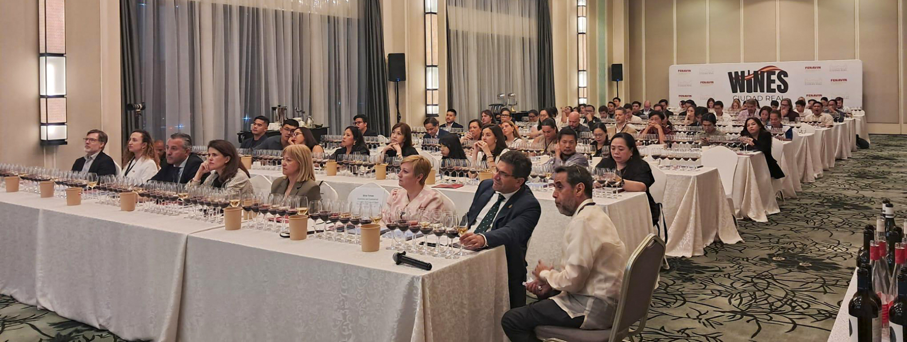 Compradores e importadores filipinos consolidan contactos con bodegas de Ciudad Real tras la presentación de FENAVIN en Manila