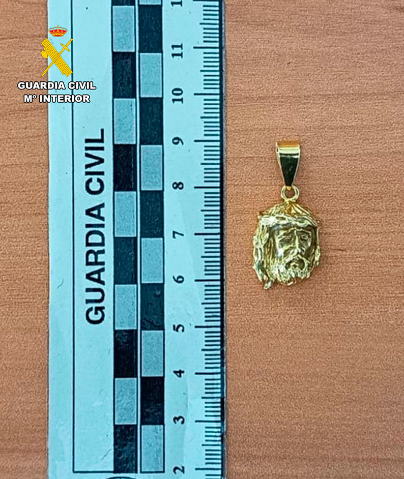 La Guardia Civil detiene a una persona en Azuqueca de Henares por robo con violencia