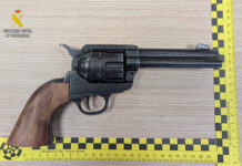 La Guardia Civil de Albacete detiene a un vecino de Caudete por un delito de amenazas La Guardia Civil de Albacete detiene a un vecino de Caudete por un delito de amenazas