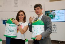 Ecovidrio y el Ayuntamiento de Albacete presentan el plan integral ’Albacete Recicla Vidrio’ para incrementar la recogida selectiva de envases de vidrio Ecovidrio y el Ayuntamiento de Albacete presentan el plan integral ’Albacete Recicla Vidrio’ para incrementar la recogida selectiva de envases de vidrio