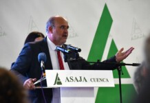 El Gobierno regional apuesta por un posicionamiento común con las organizaciones agrarias en la defensa de la PAC El Gobierno regional apuesta por un posicionamiento común con las organizaciones agrarias en la defensa de la PAC