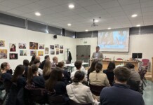 Castilla-La Mancha impulsa la I Liga de Debate Escolar que ha arrancado este lunes en Cuenca Castilla-La Mancha impulsa la I Liga de Debate Escolar que ha arrancado este lunes en Cuenca