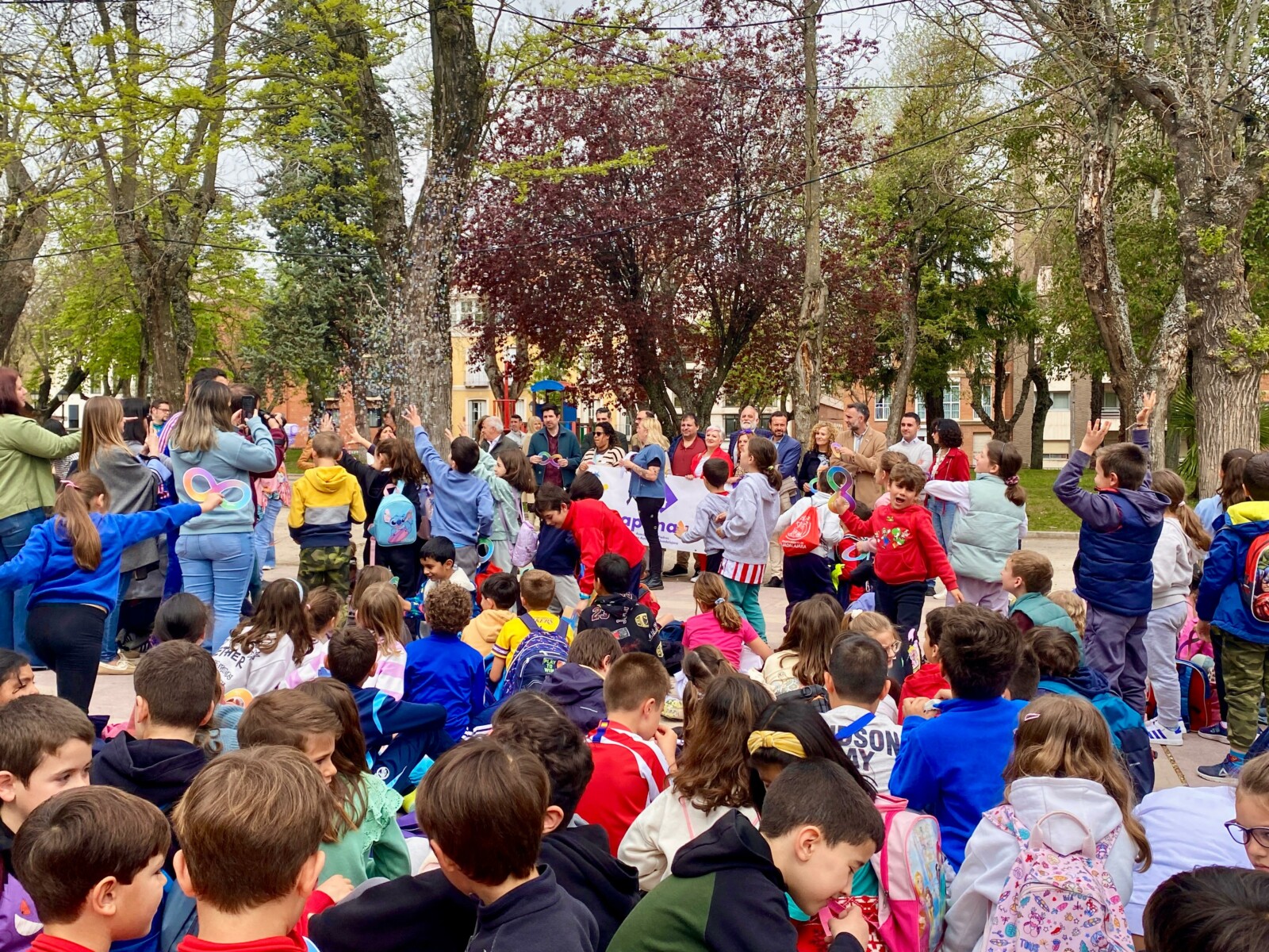 La Junta refuerza su apoyo a las personas con autismo con nuevas plazas públicas en el centro de día de APANAG en Guadalajara 1 El Gobierno regional refuerza su apoyo a las personas con autismo con nuevas plazas públicas en el centro de día de APANAG en Guadalajara