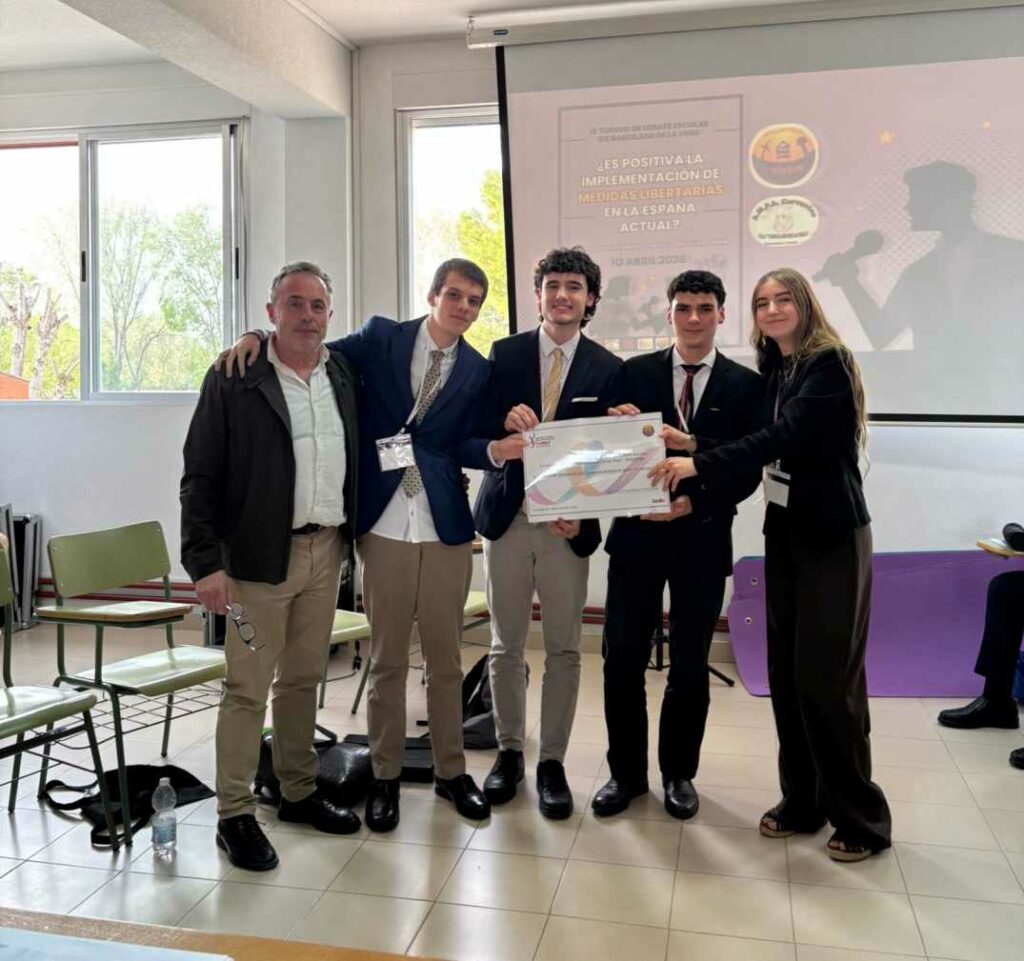 El equipo de debate del IES Garcilaso de la Vega se impone en la final del IX Torneo de Debate Escolar del centro 6 ies garcilaso villacanas 6