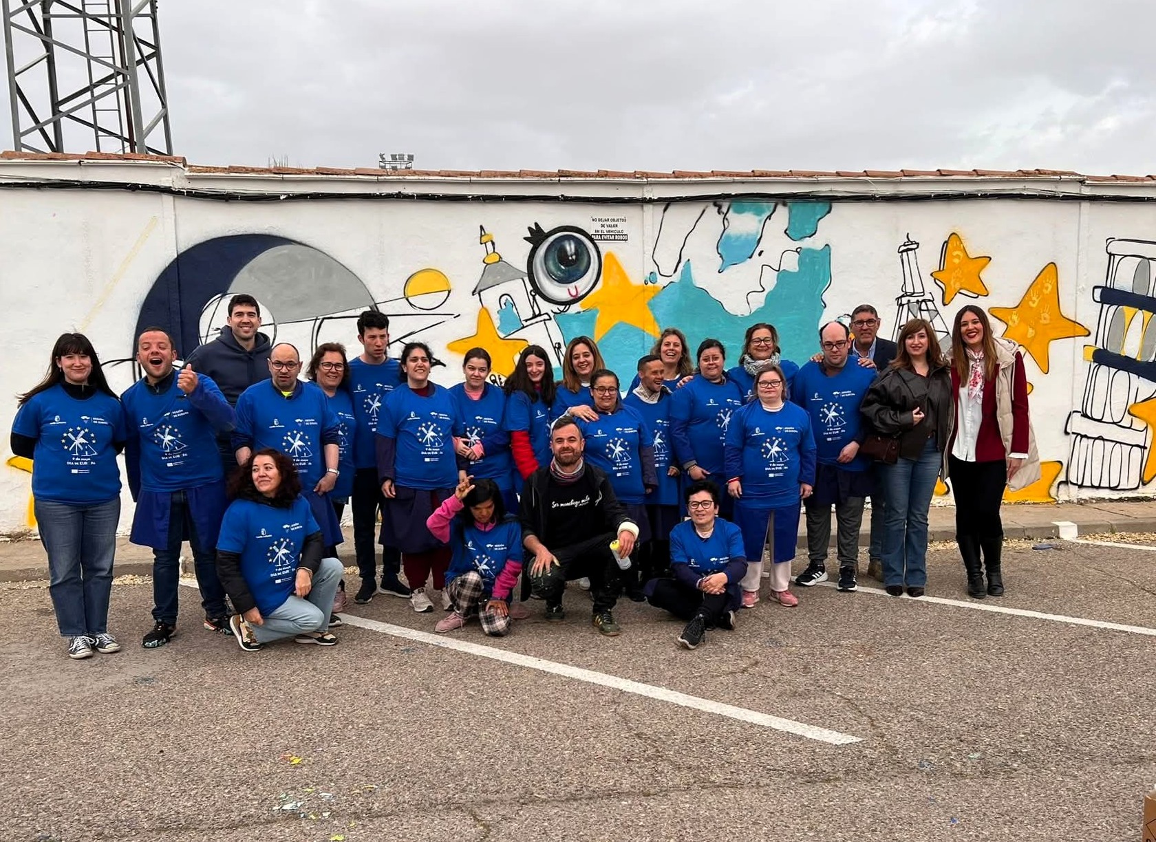 La celebración del Día de Europa deja huella en Villacañas (Toledo) con un mural conmemorativo realizado por los escolares de la localidad