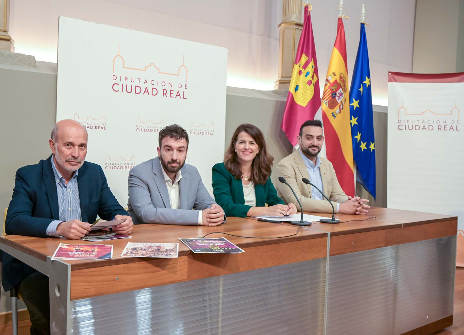 La Diputación de Ciudad Real impulsa el programa “Recorre Fiestas de Interés Turístico Regional” con las Universidades Populares para visitar las Cruces y los Mayos de Pedro Muñoz, Piedrabuena y Villanueva de los Infantes