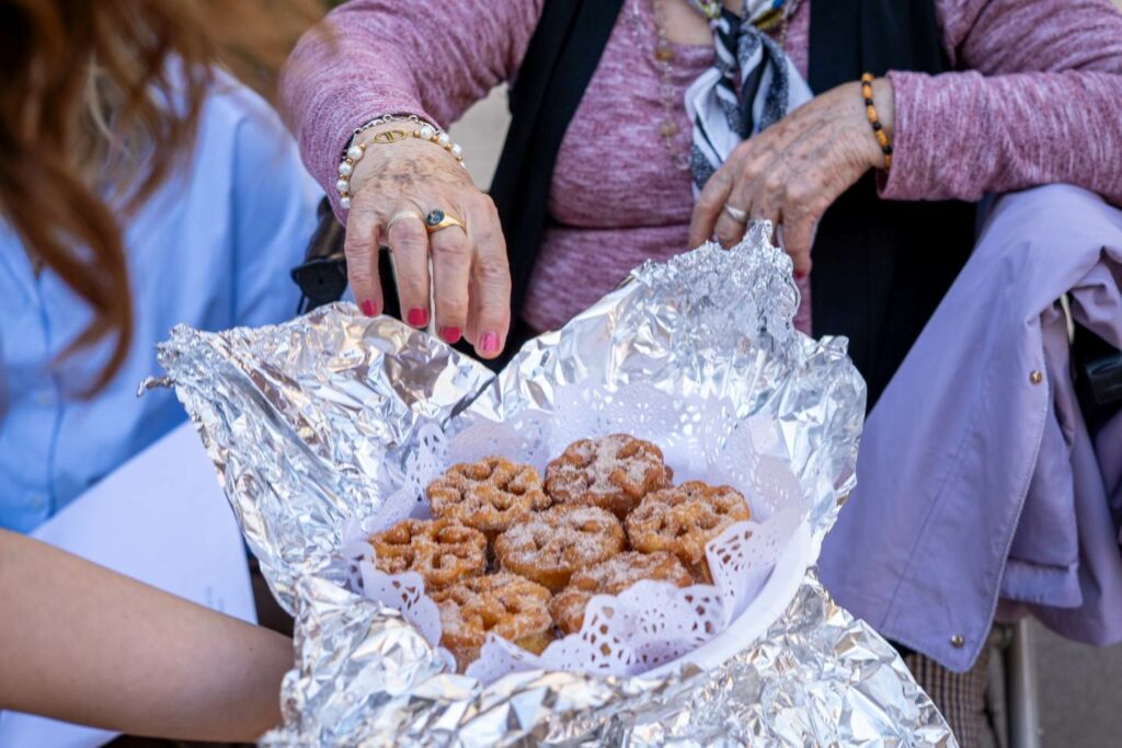 Argamasilla de Alba volvió a llenar su Plaza de tradición, convivencia y alegría con la XIX Fiesta del Manteo del Pelele 20 manteopeleleargamasilla 20