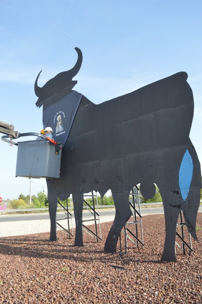 panuelo toro osborne tomelloso 14