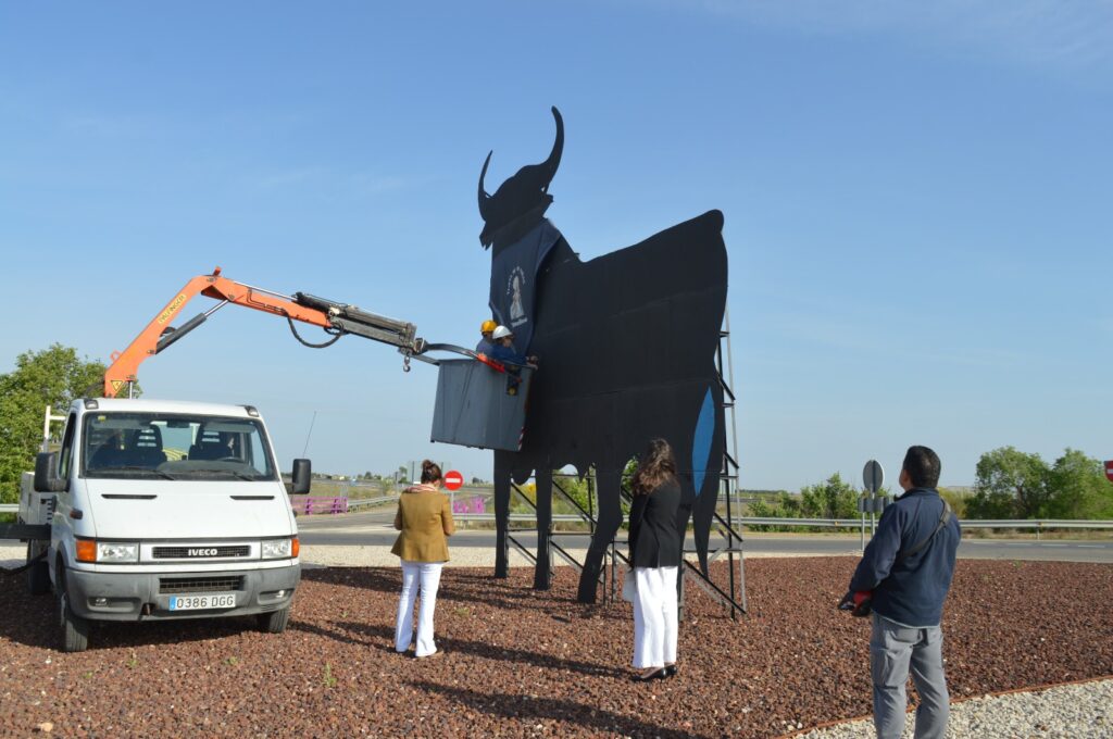 panuelo toro osborne tomelloso 7