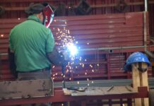 Castilla-La Mancha supera por primera vez las 800.000 personas afiliadas en marzo y es la tercera región con mayor caída del paro en el último año Castilla-La Mancha supera por primera vez las 800.000 personas afiliadas en marzo y es la tercera región con mayor caída del paro en el último año