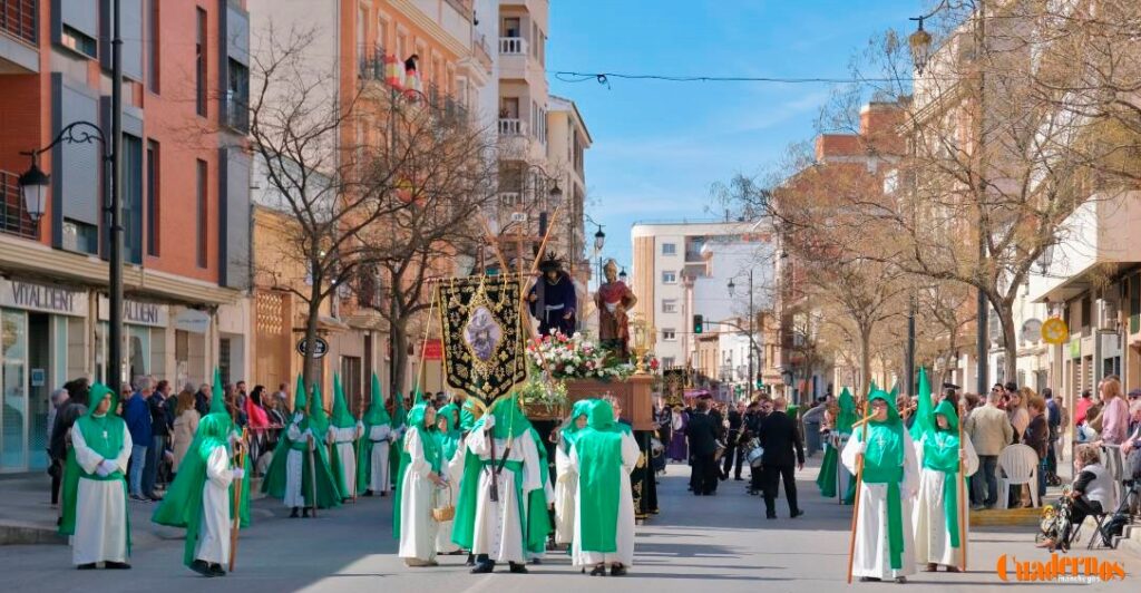 Tomelloso acompaña con fervor el Camino del Calvario en una luminosa mañana de Viernes Santo 6 procesioncaminodelcalvario tomelloso 19