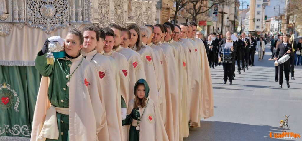 Tomelloso acompaña con fervor el Camino del Calvario en una luminosa mañana de Viernes Santo 11 procesioncaminodelcalvario tomelloso 24