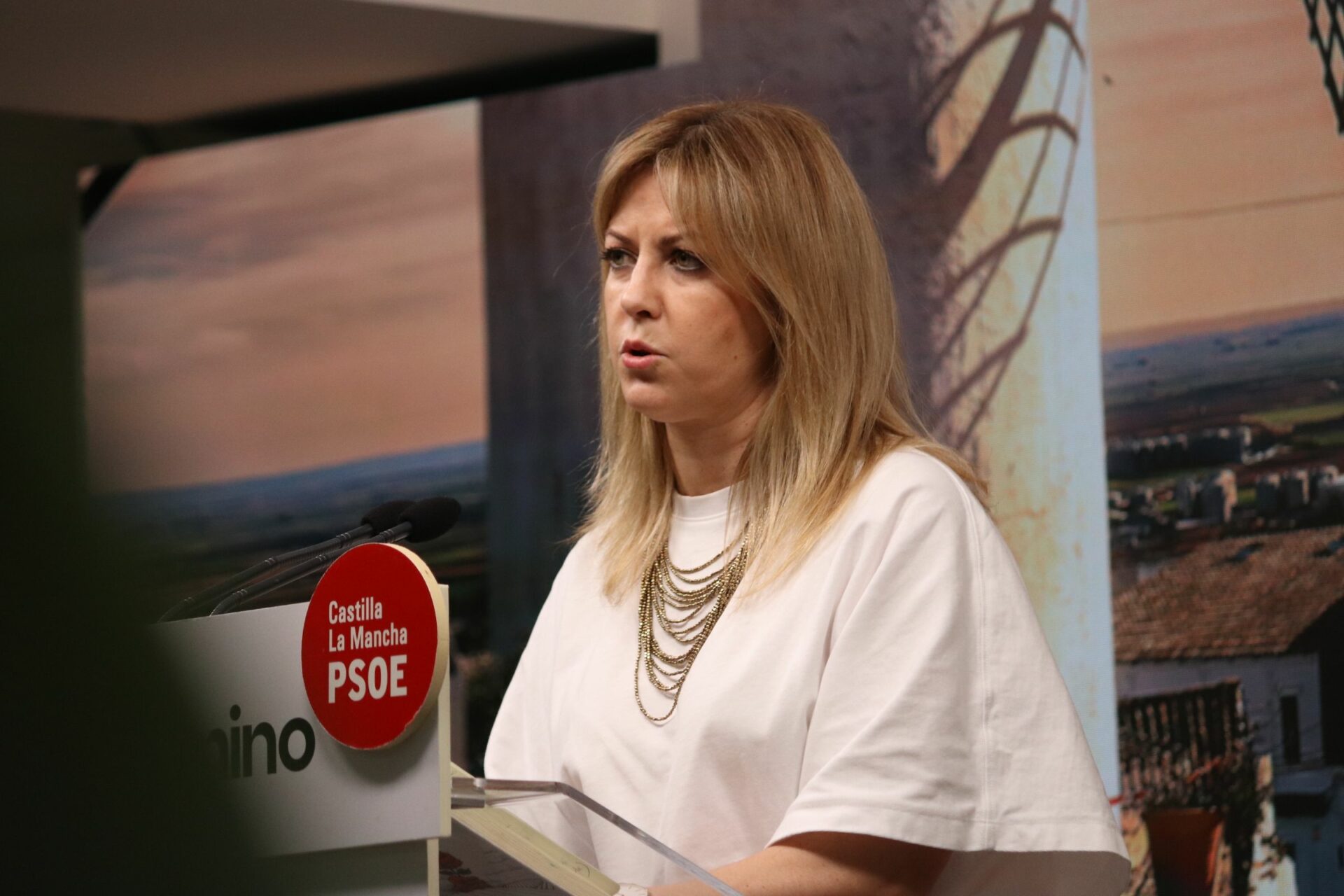 El PSOE denuncia la “hipocresía” del PP y su silencio cuando se trata de valorar la imputación del director general de Cospedal en Kitchen