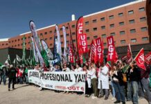 Multitud de profesionales reclaman en Ciudad Real que se reactive la Carrera Profesional en el Sescam Multitud de profesionales reclaman en Ciudad Real que se reactive la Carrera Profesional en el Sescam