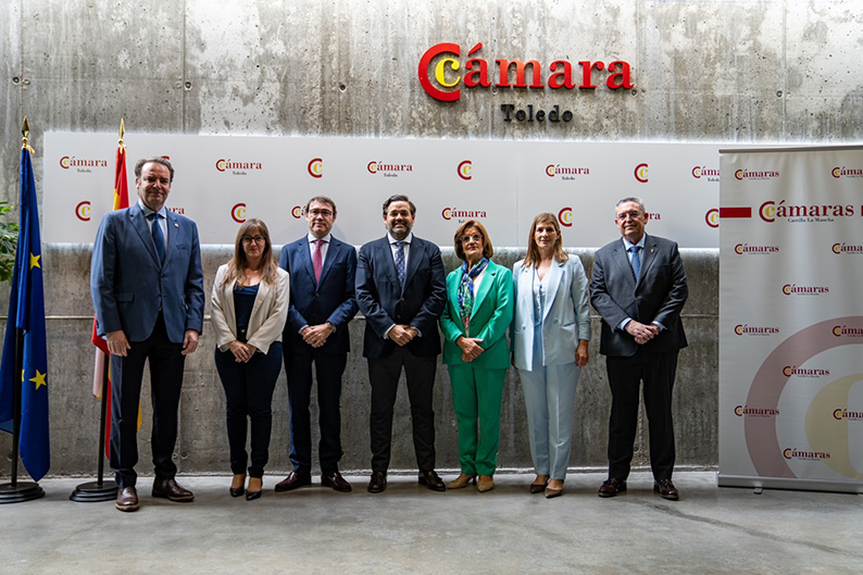 Paco Núñez aborda con los Presidentes de las Cámaras de Comercio la situación del sistema cameral en Castilla-La Mancha