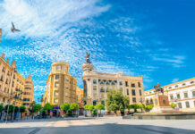 El tiempo en España hoy, 10 de abril de 2026: AEMET avisa de tormentas en Andalucía y una subida general de temperaturas El tiempo en España hoy, 10 de abril de 2026: AEMET avisa de tormentas en Andalucía y una subida general de temperaturas