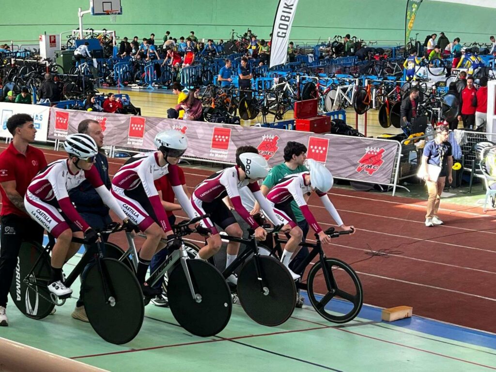 Tres medallas para la selección regional dirigida por Victoriano Cerezo en el Campeonato de España de Pista cadete y junior 1 tresmedallas ciclismo campeonato espana pista 4