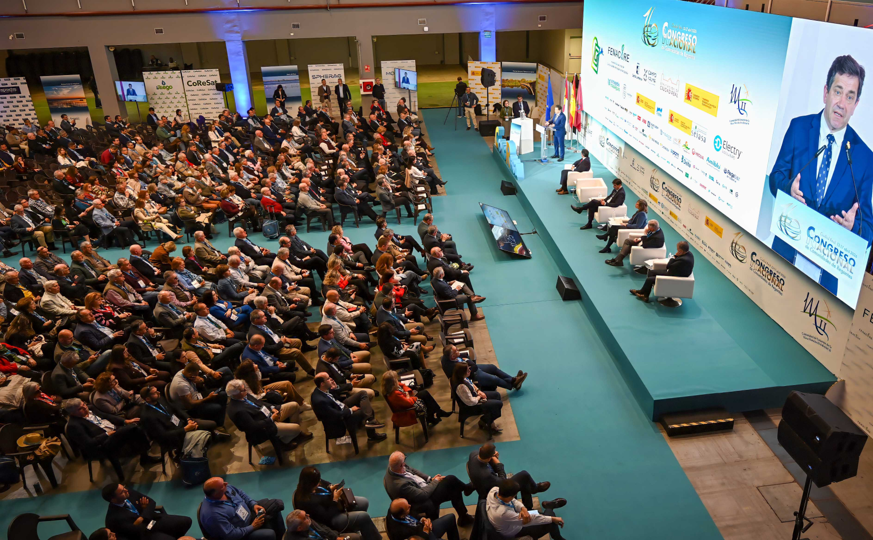 Valverde confía en que del Congreso Nacional de Regantes surja una petición de prórroga de la Directiva Marco del Agua y propuestas garantes para todos los territorios 7 Valverde confía en que del Congreso Nacional de Regantes surja una petición de prórroga de la Directiva Marco del Agua y propuestas garantes para todos los territorios