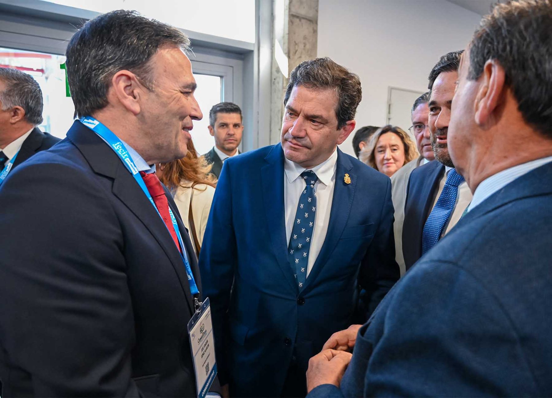 Valverde confía en que del Congreso Nacional de Regantes surja una petición de prórroga de la Directiva Marco del Agua y propuestas garantes para todos los territorios 8 Valverde confía en que del Congreso Nacional de Regantes surja una petición de prórroga de la Directiva Marco del Agua y propuestas garantes para todos los territorios
