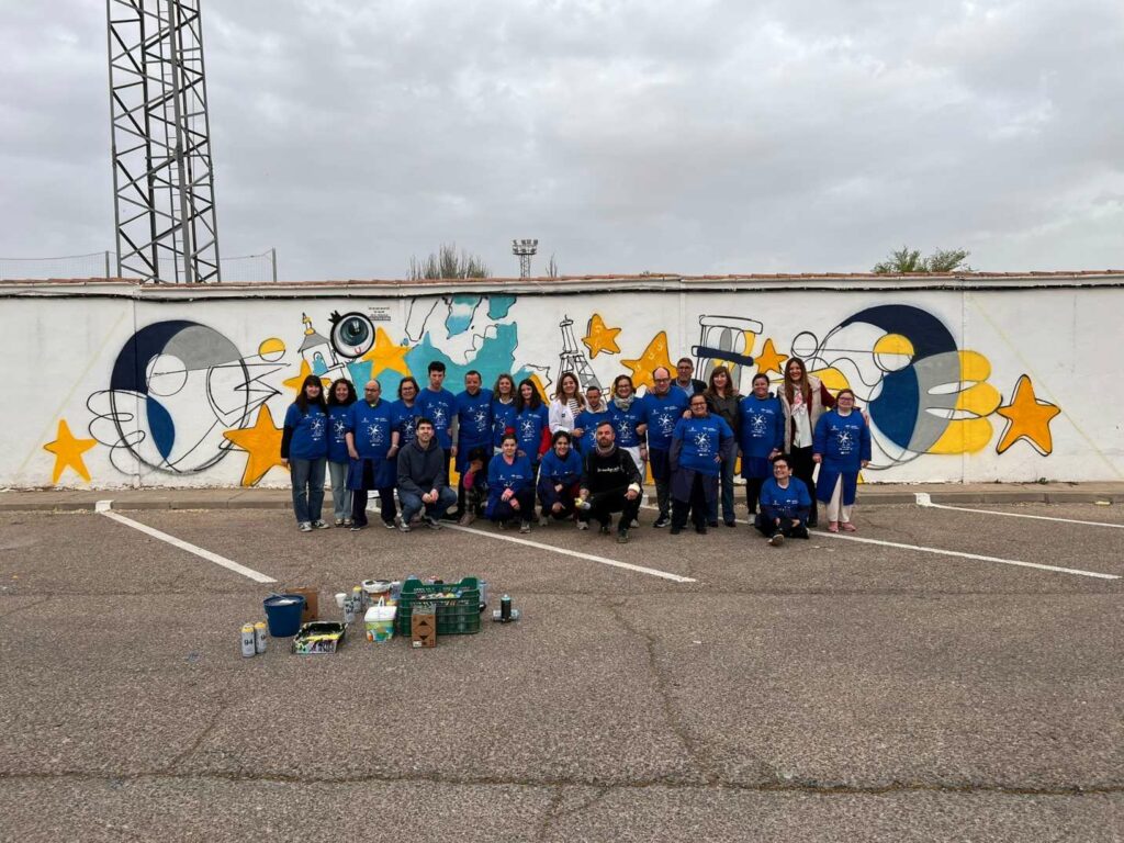 Villacañas acerca Europa a la ciudadanía con un mural participativo en el Complejo Municipal Las Pirámides 1 villacanas europa 2