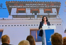 Zarco subraya en Campo de Criptana el papel del turismo y la recuperación del patrimonio como motores frente a la despoblación Zarco subraya en Campo de Criptana el papel del turismo y la recuperación del patrimonio como motores frente a la despoblación