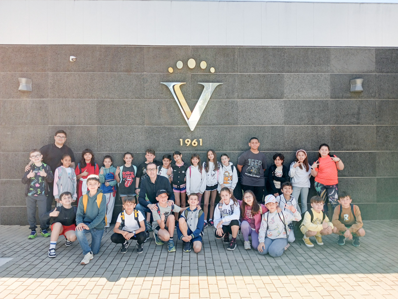 Alumnos de siete centros escolares de Tomelloso participan en visitas educativas a la cooperativa Virgen de las Viñas