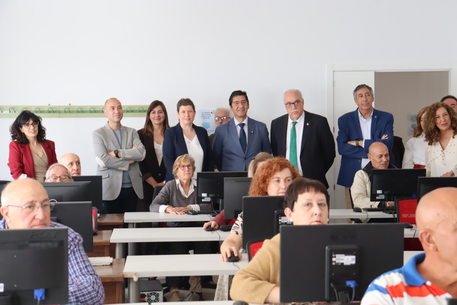 Castilla-La Mancha garantiza el derecho al aprendizaje durante toda la vida desde su red de ense&ntilde;anza para personas adultas