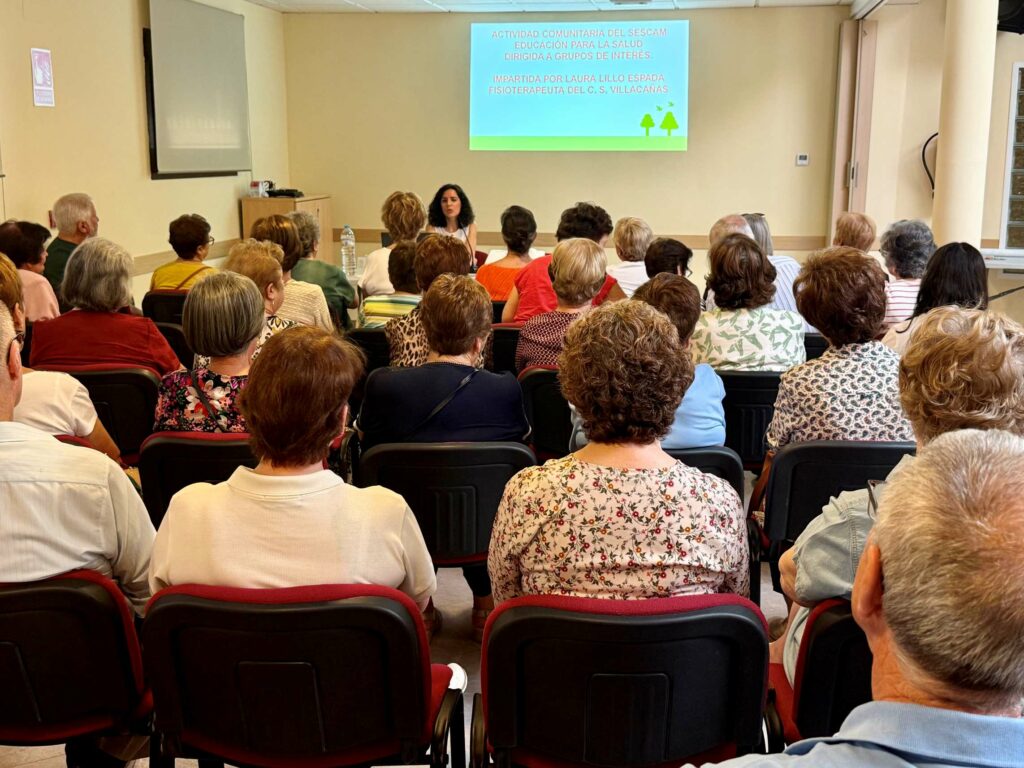El Centro de Mayores de Villacañas acoge una charla sobre prevención de caídas con gran participación de vecinos 8 centromayoresvillacanas 1