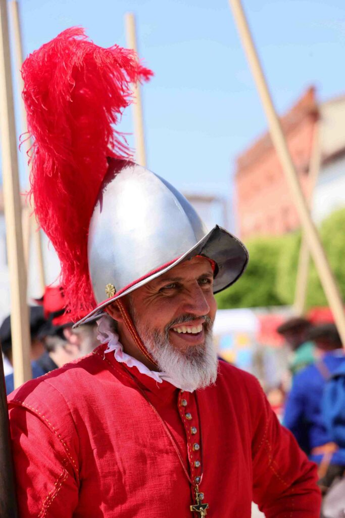 Cogolludo revive el Renacimiento entre historia, música y recreación en una multitudinaria VI Jornada Renacentista 26 cogolludo revive renacimiento 02