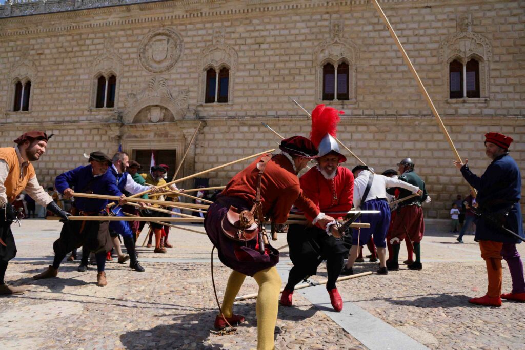 Cogolludo revive el Renacimiento entre historia, música y recreación en una multitudinaria VI Jornada Renacentista 13 cogolludo revive renacimiento 15