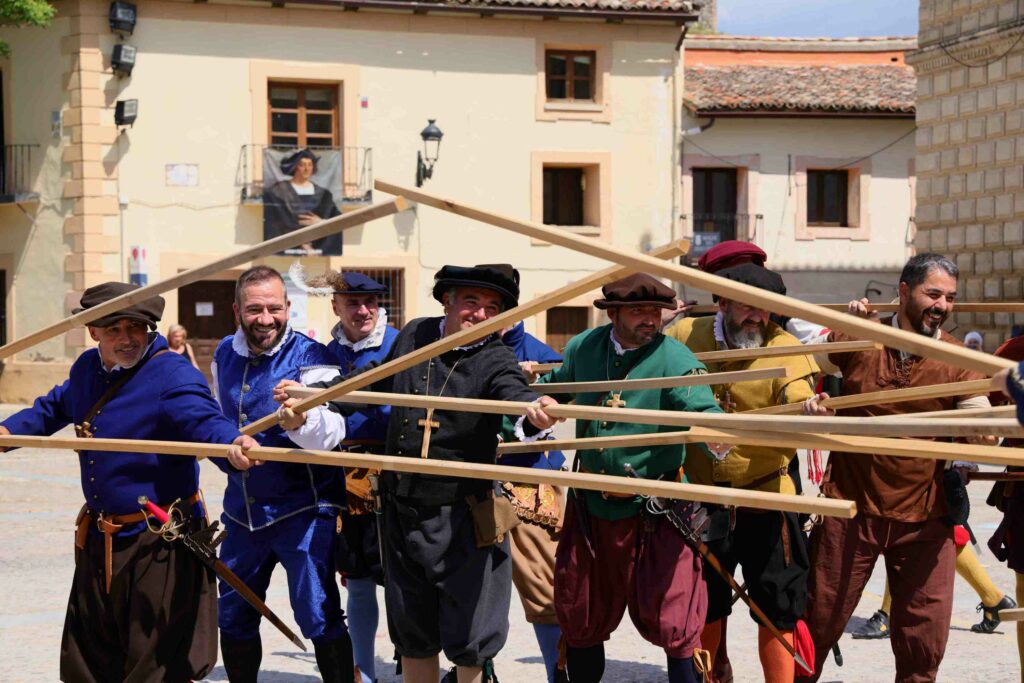 Cogolludo revive el Renacimiento entre historia, música y recreación en una multitudinaria VI Jornada Renacentista 11 cogolludo revive renacimiento 17