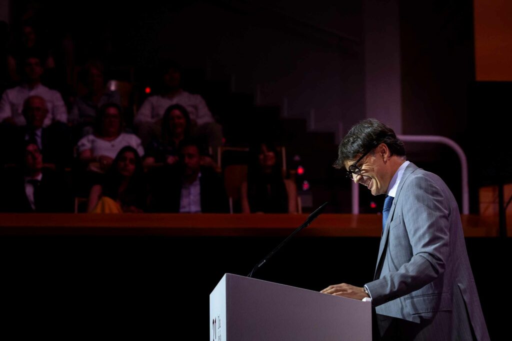 Emiliano García-Page reivindica el papel que las instituciones nacidas del consenso de la Transición tienen en nuestra democracia 91 dia de clm 31 05 2026 051