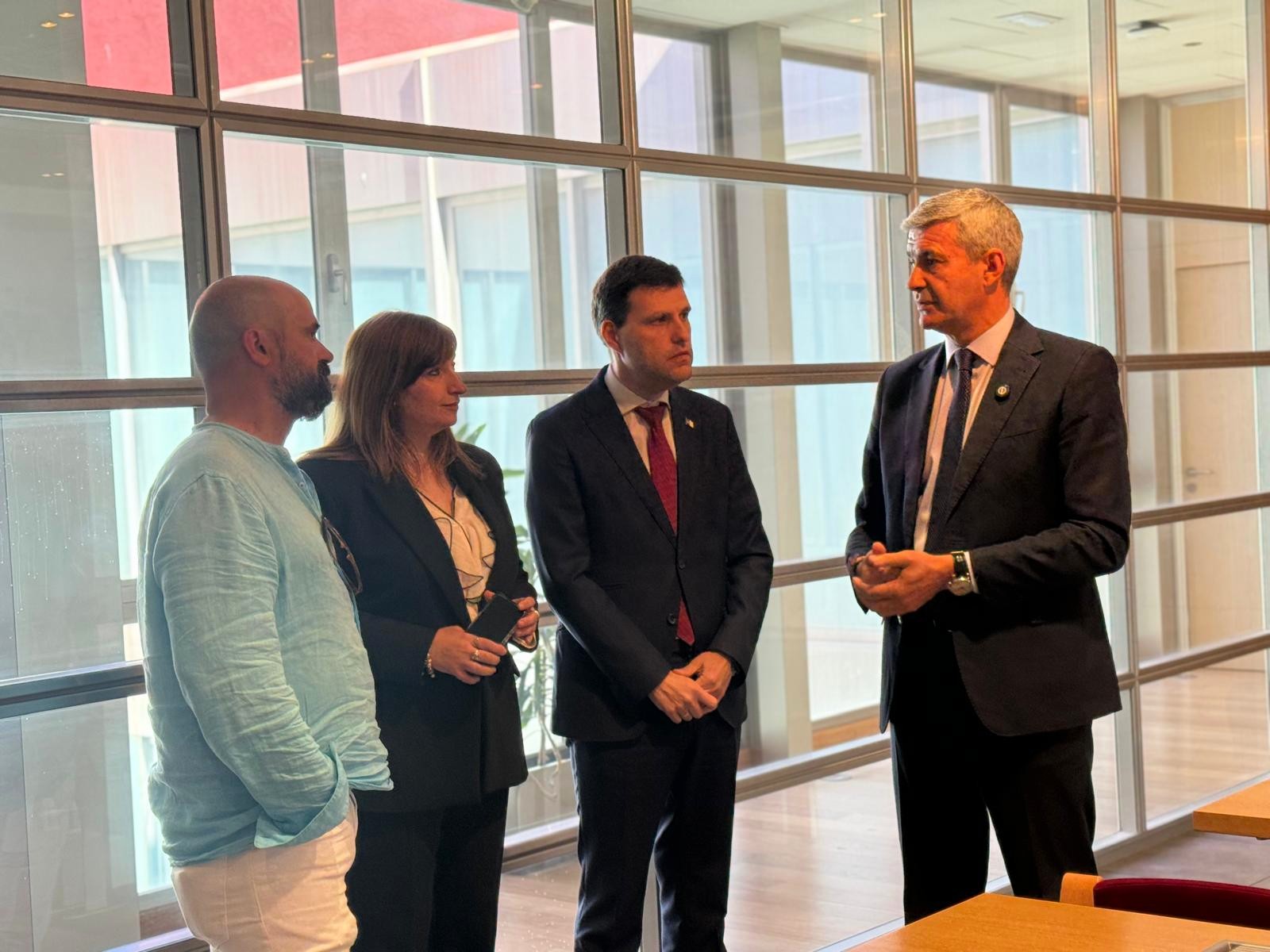 CLM invertirá más de 31 millones de euros a garantizar los servicios sociales de atención primaria y de ayuda a domicilio 2 El Gobierno regional invertirá más de 31 millones de euros a garantizar los servicios sociales de atención primaria y de ayuda a domicilio