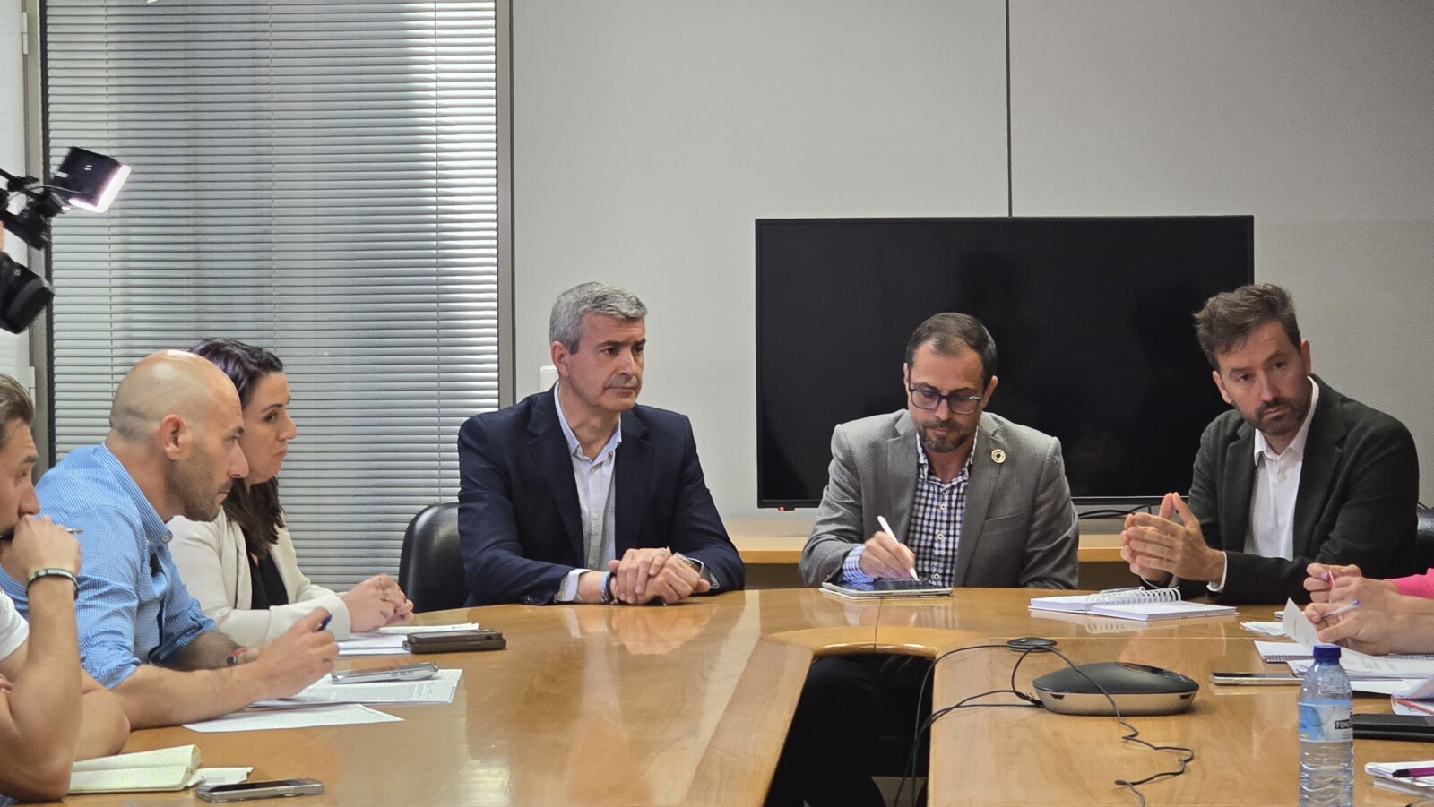 El Gobierno regional publicará en junio la orden de ayudas para que los agricultores protejan los cultivos de la sobrepoblación de conejos 1 El Gobierno regional publicará en junio la orden de ayudas para que los agricultores protejan los cultivos de la sobrepoblación de conejos