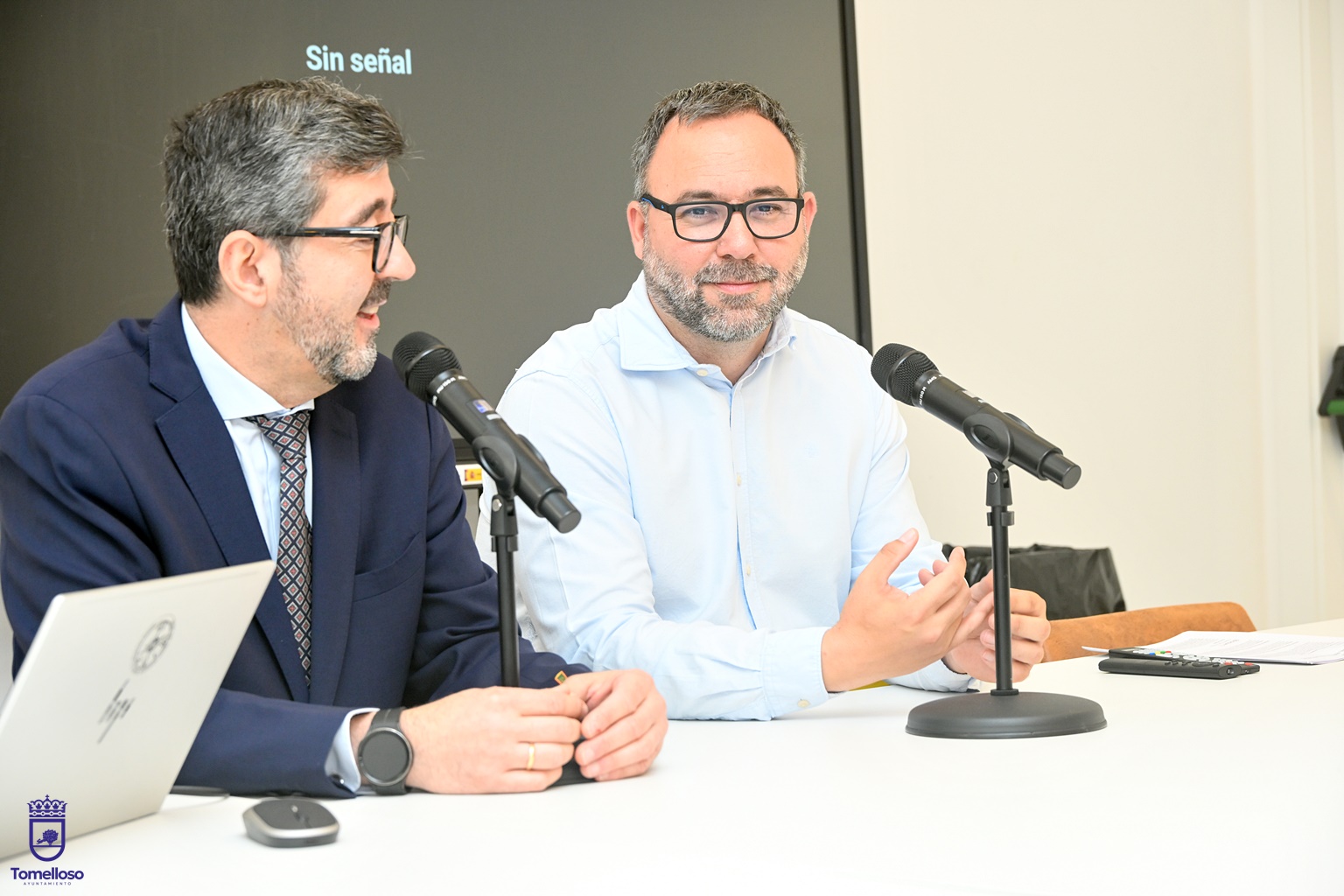 Tomelloso reivindica la Airén como una variedad con pasado, presente y futuro 2 En la jornada “Airén Revolution” el alcalde destaca que la cueva del Mercado va a dar mucho juego a este espacio comercial