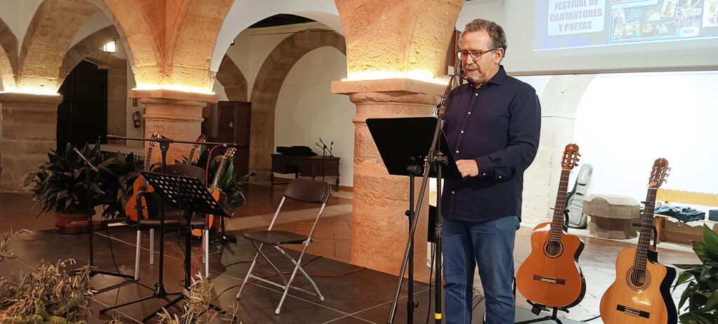 El I Encuentro Grupo Oretania de Cantautores y Poetas convierte a Infantes en el refugio inexpugnable de la palabra y el compromiso social 4 encuentrooretaniavillanueva 2