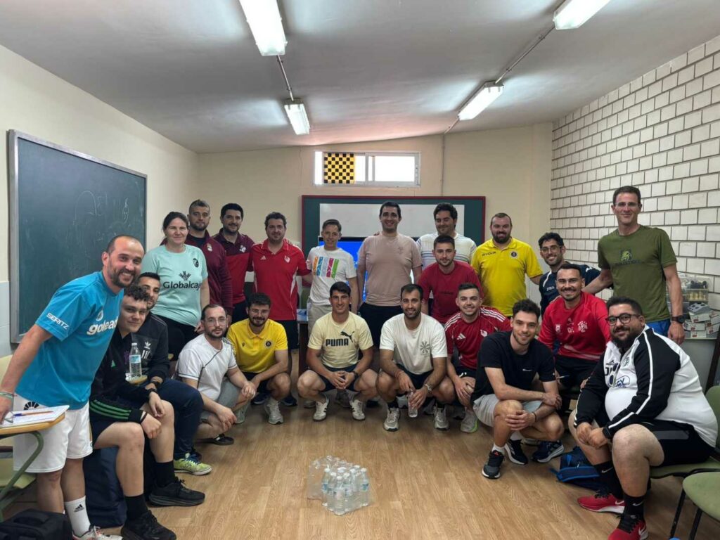 Más de medio centenar de futuros entrenadores se forman en Villacañas en unas intensas jornadas organizadas por la Federación de Fútbol de Castilla-La Mancha 5 entrenadoresvillacanas