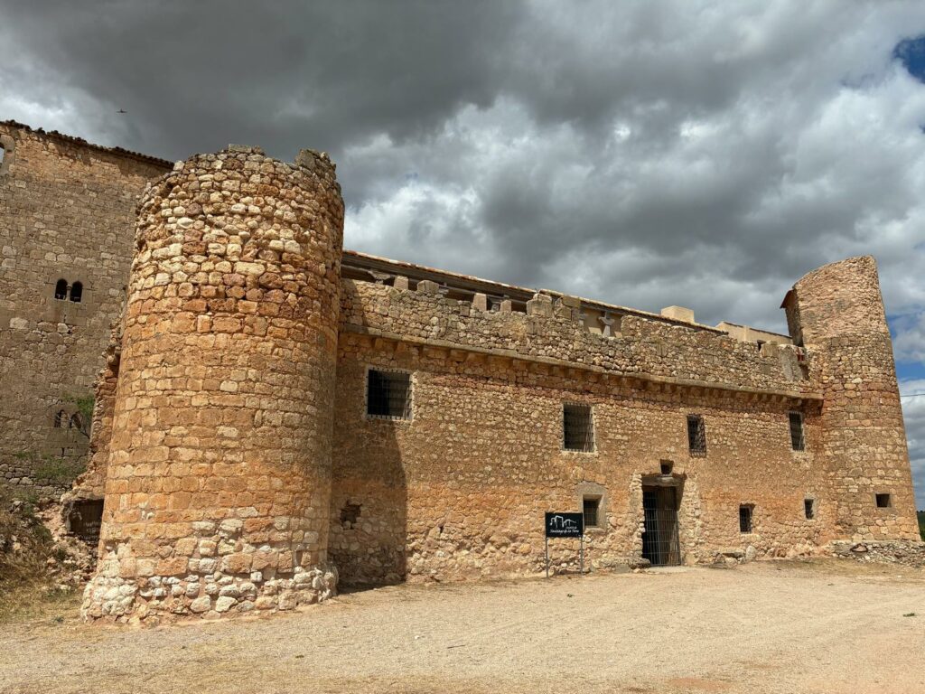El Provencio revive al siglo XIX: La Escuela de Cine de Cuenca rodará una serie de cronoficción en el Castillo de Santiaguillo 2 escuelacineelprovenciocuenca 5