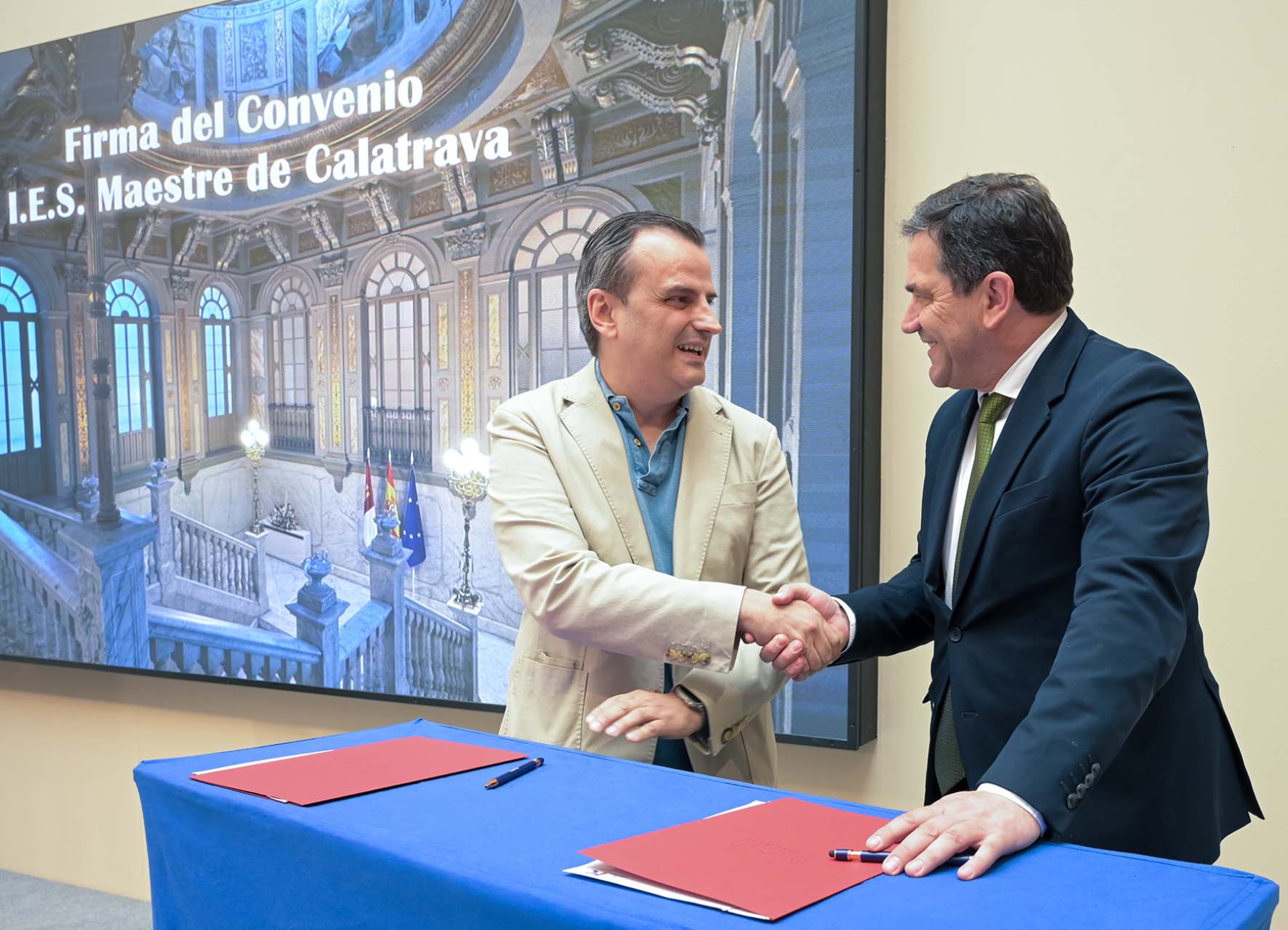 FENAVIN se estudiará en el ciclo de Comercio Internacional que se imparte en el IES Maestre de Calatrava de Ciudad Real 5 FENAVIN se estudiará en el ciclo de Comercio Internacional que se imparte en el IES Maestre de Calatrava de Ciudad Real