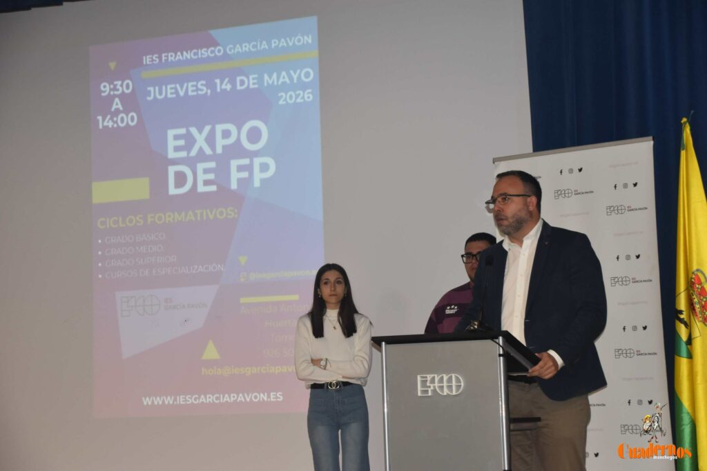 feria formacion profesional ies pavon 01