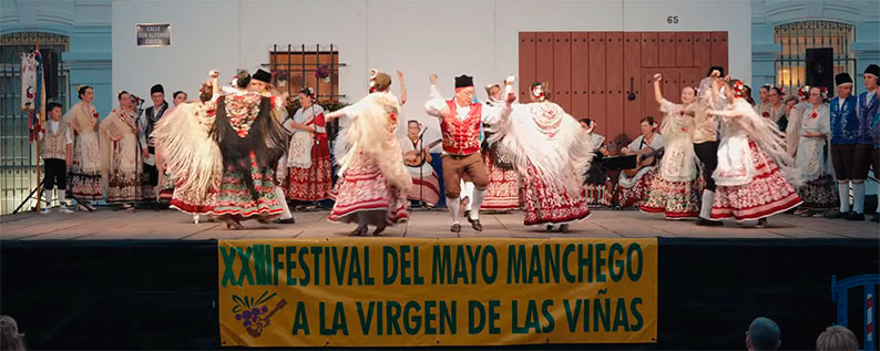Tomelloso reivindica el valor de las costumbres populares con el XXIII Festival Folklórico del Mayo Manchego en honor a la Virgen de las Viñas 6 festival folklorico tomelloso 6