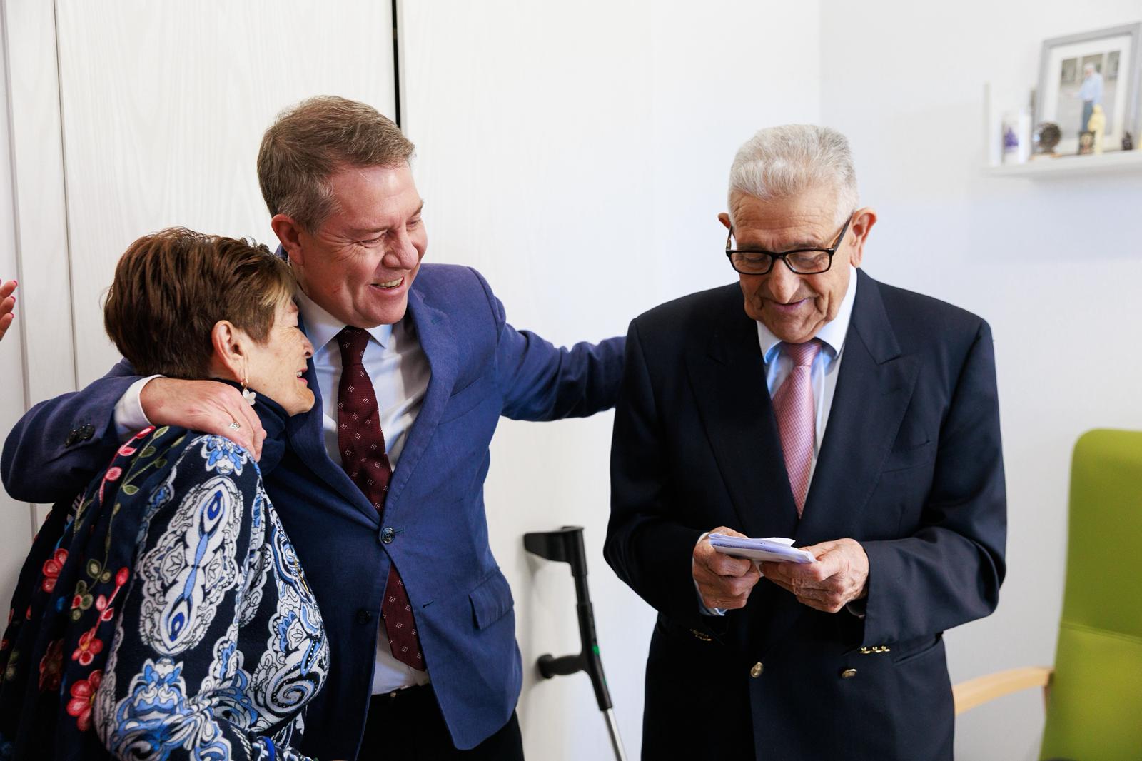 García-Page certifica el cumplimiento de su compromiso con la Dependencia y fija el objetivo de las “130.000 prestaciones” el próximo año 3 García-Page certifica el cumplimiento de su compromiso con la Dependencia y fija el objetivo de las “130.000 prestaciones” el próximo año