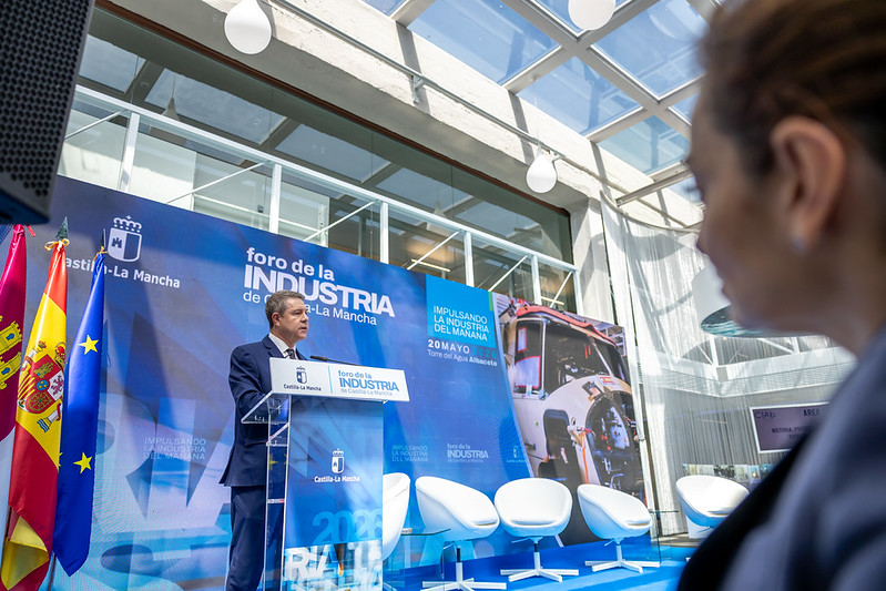 García-Page anuncia un nuevo instrumento de financiación, dotado con 60 millones de euros, para proyectos empresariales estratégicos